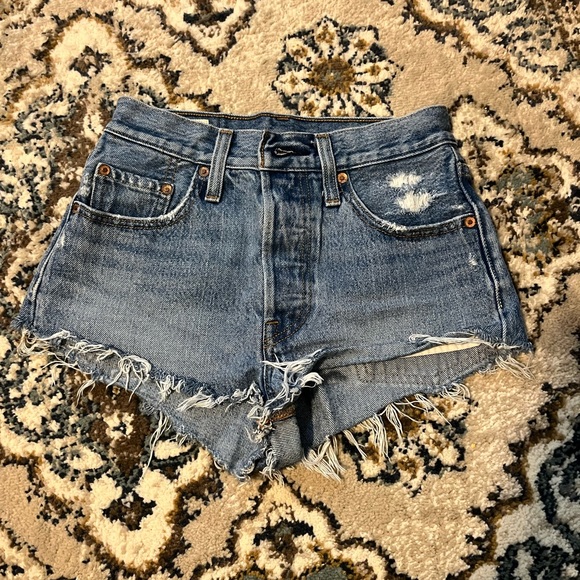 Levi’s 501 high rise jean shorts size 24 - Picture 1 of 3